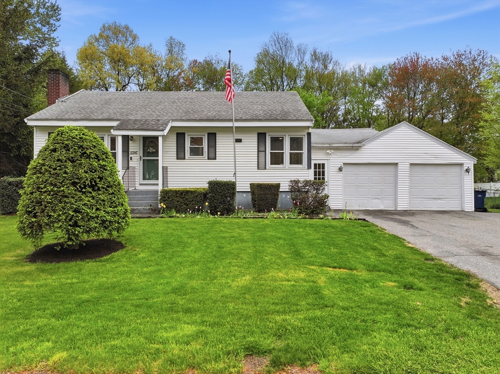 596 Elm St