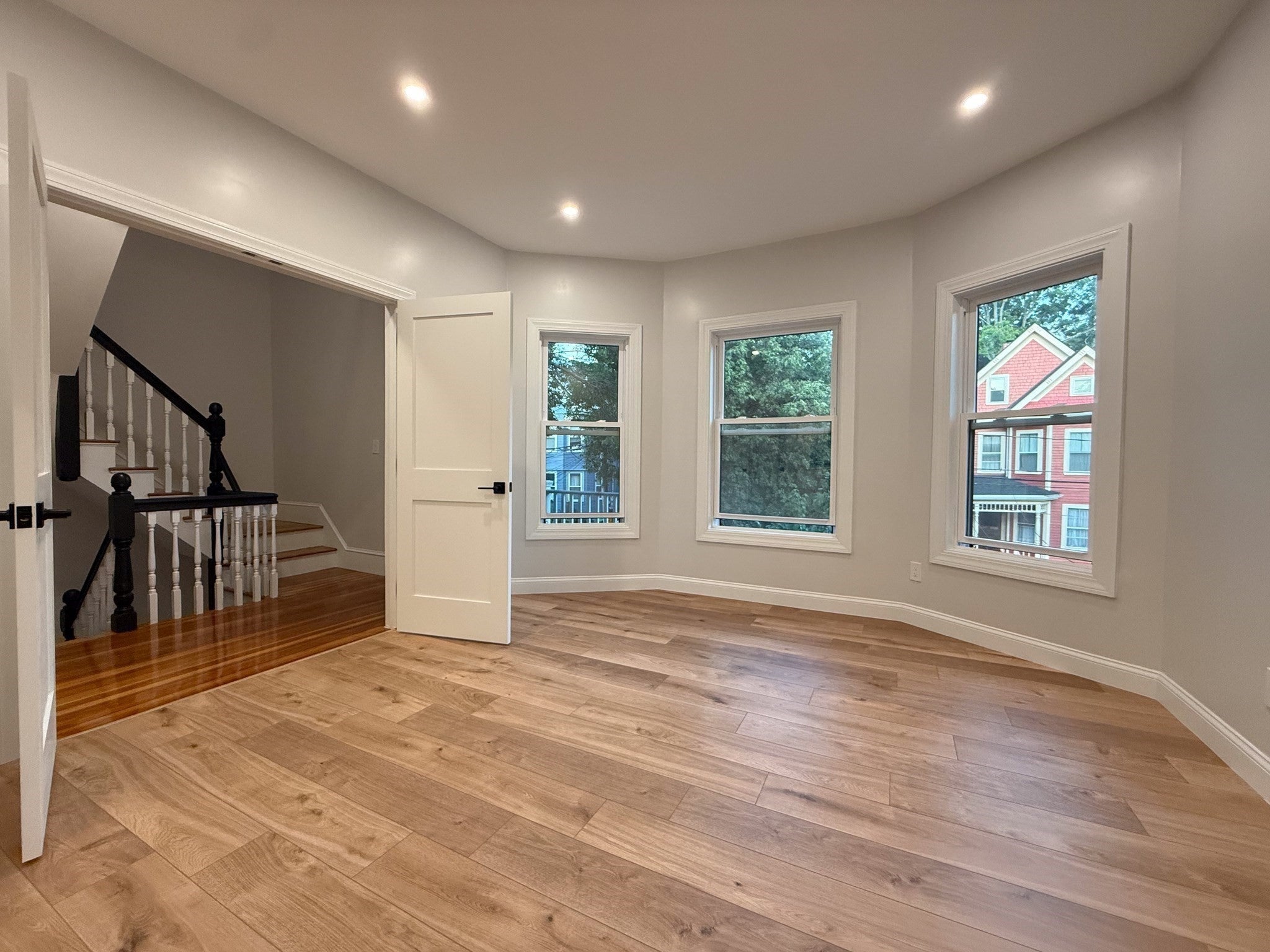 16 Willow Ave #2, Somerville, MA, 16 Willow Ave #2, Somerville, MA Photo #2