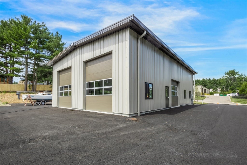 4 David Rd