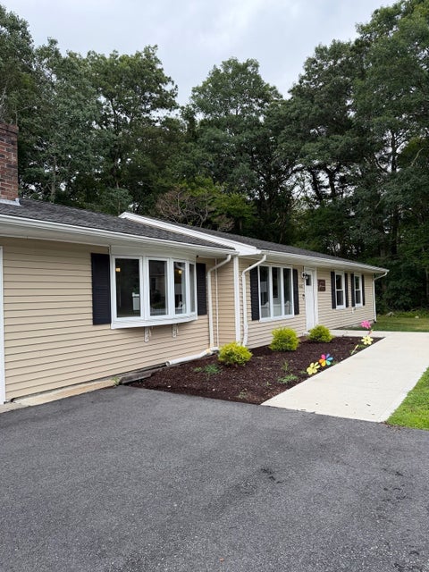 Photo of 443 Cross Rd, Dartmouth, MA 02747 (MLS # 73569038)