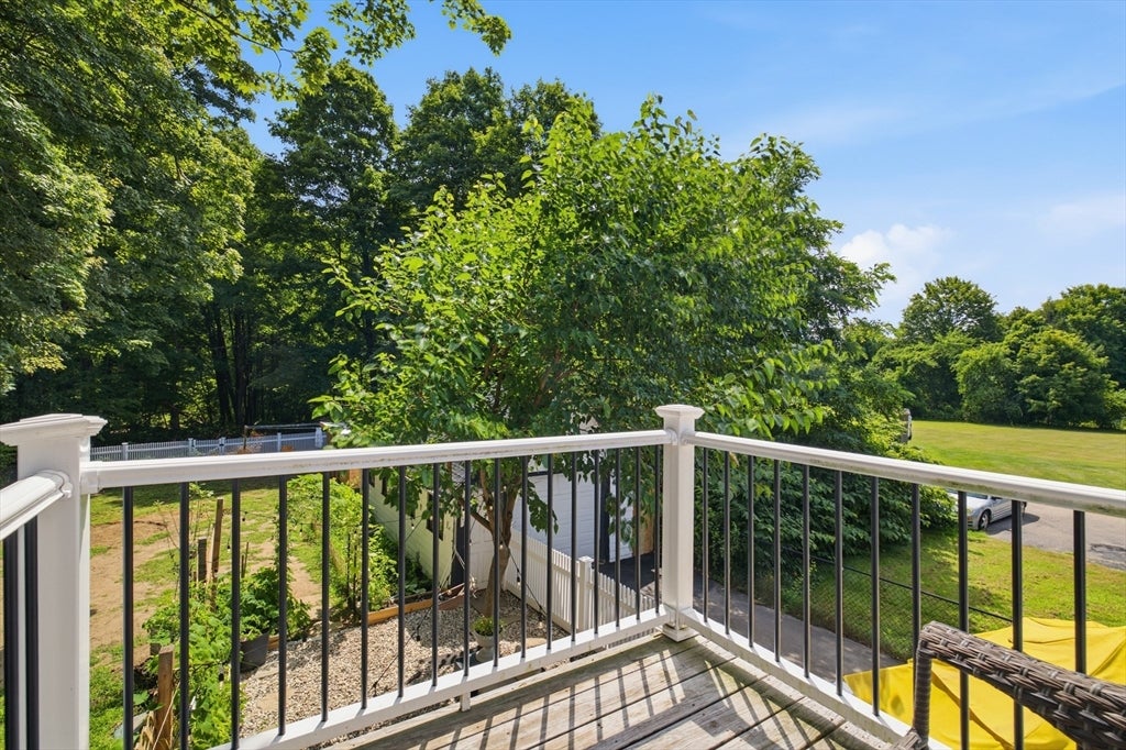 589 South St, Wrentham, MA Photo #29