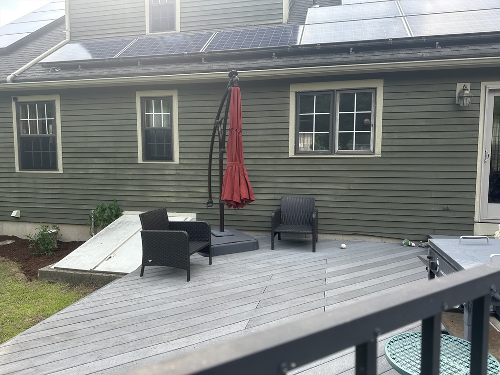 Hatfield, Massachusetts 01038, United States, 3 Bedrooms Bedrooms, ,2 BathroomsBathrooms,Residential,Pending,150298