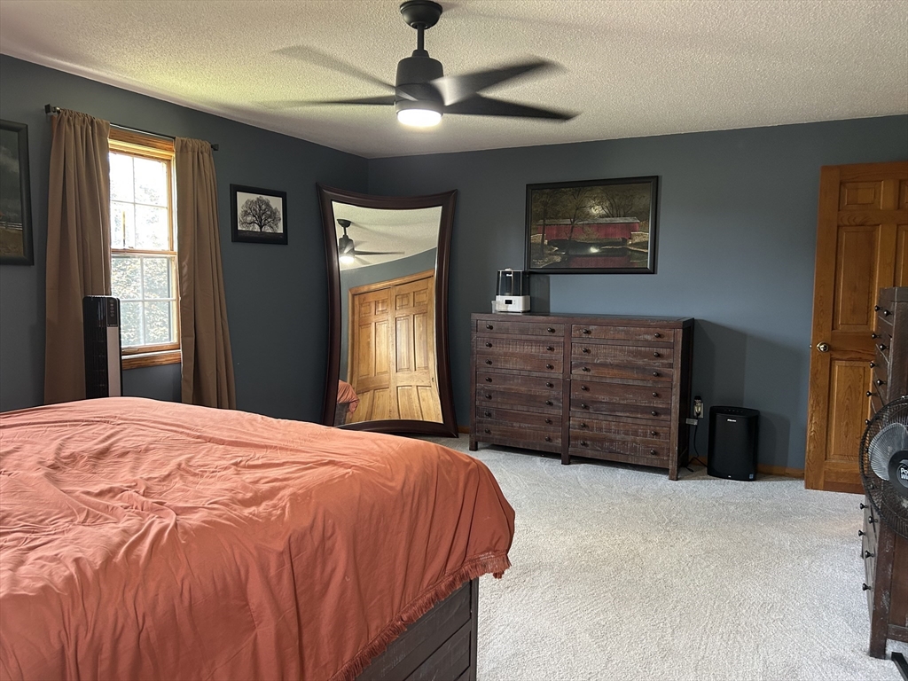 Hatfield, Massachusetts 01038, United States, 3 Bedrooms Bedrooms, ,2 BathroomsBathrooms,Residential,Pending,150298