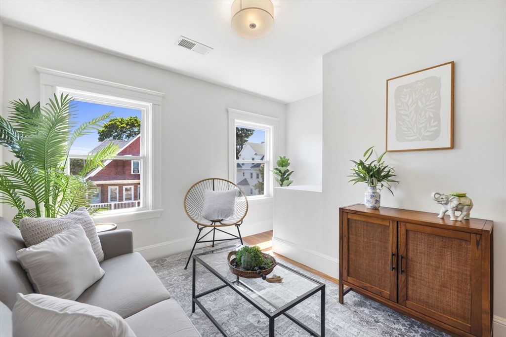 16 Clarkwood St #3