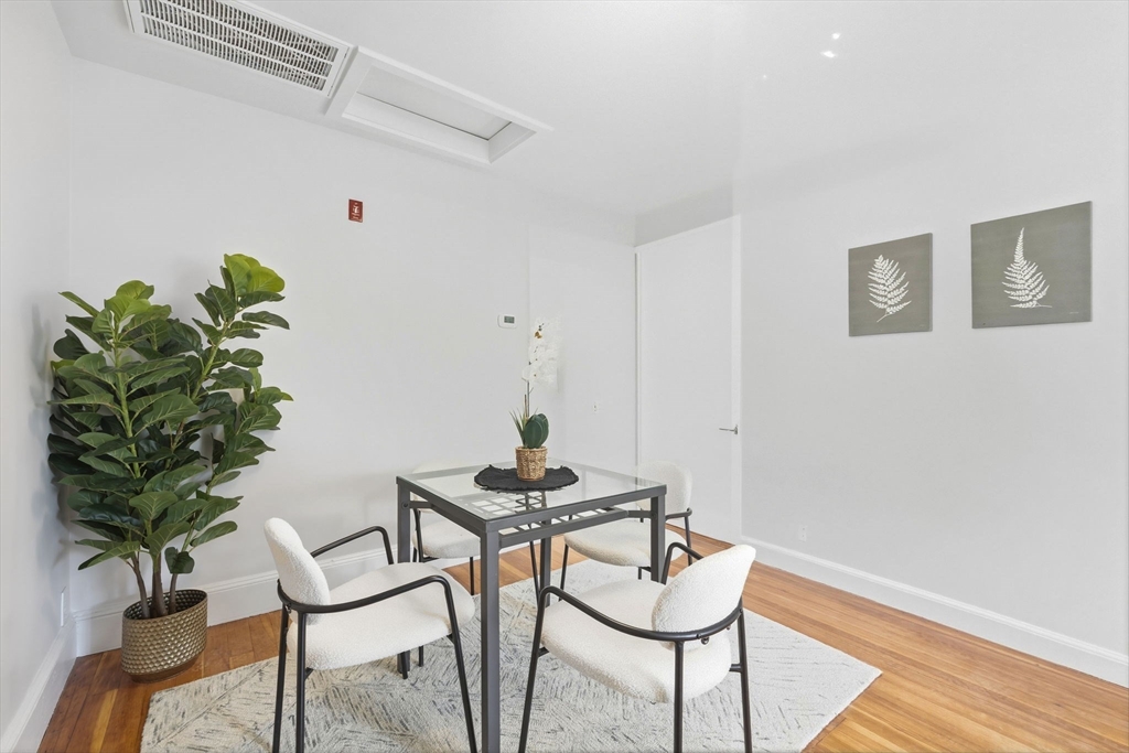 16 Clarkwood St #3