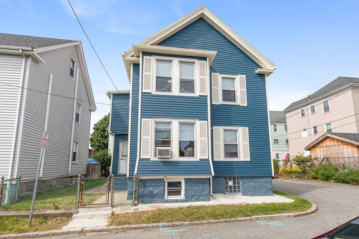 6 Coffin Avenue Ct, New Bedford, MA Photo #2
