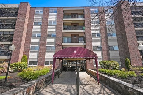 68 Main St 36C Stoneham MA 02180