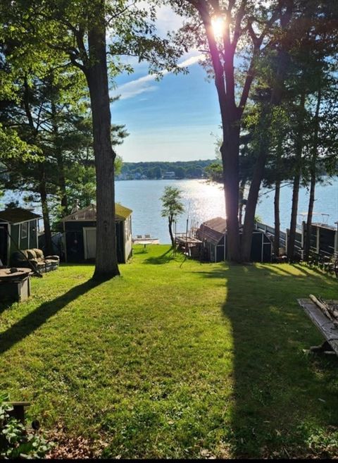 48 Macarthur Dr. Millbury MA 01527