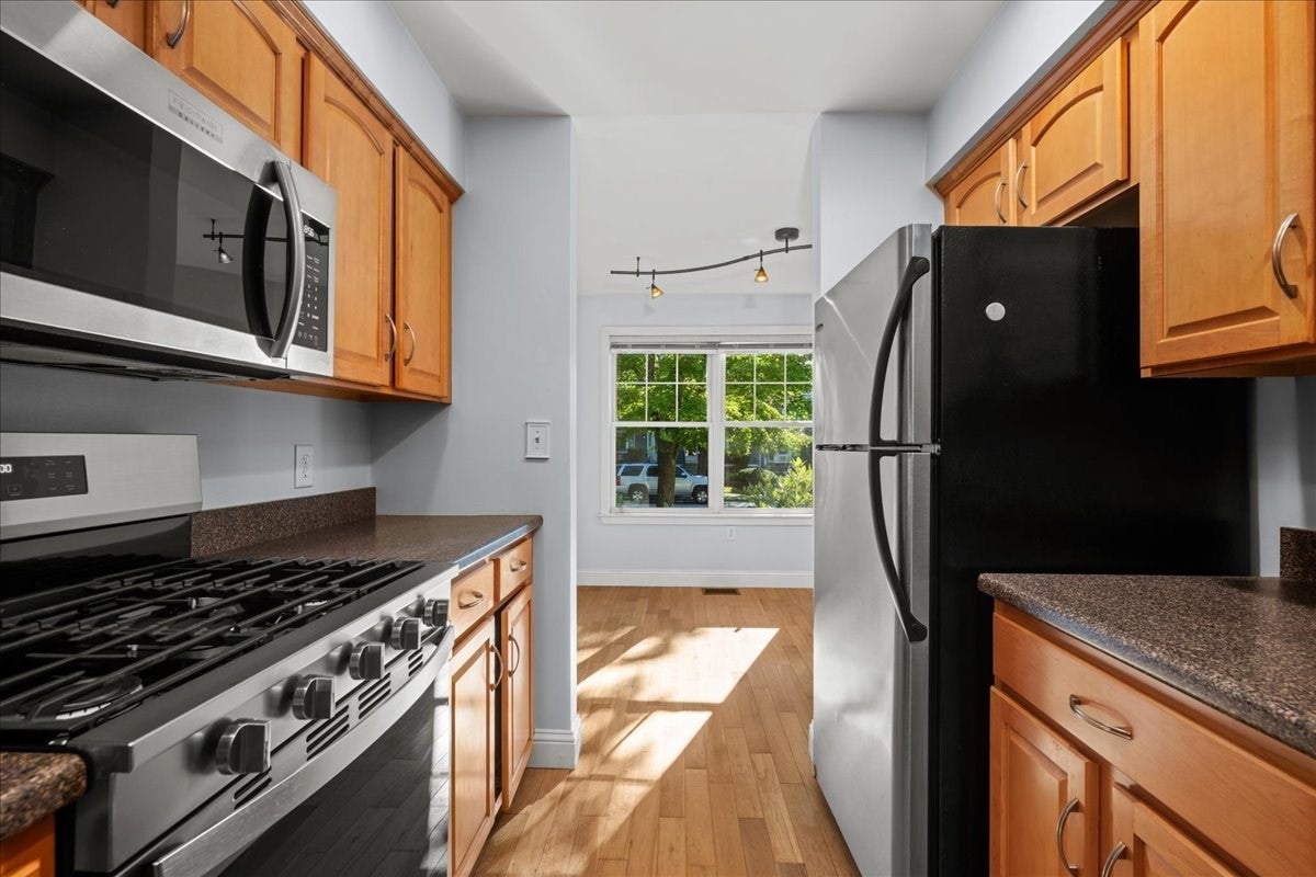 4 Mayberry Dr #E, Westborough, MA, 4 Mayberry Dr #E, Westborough, MA Photo #3