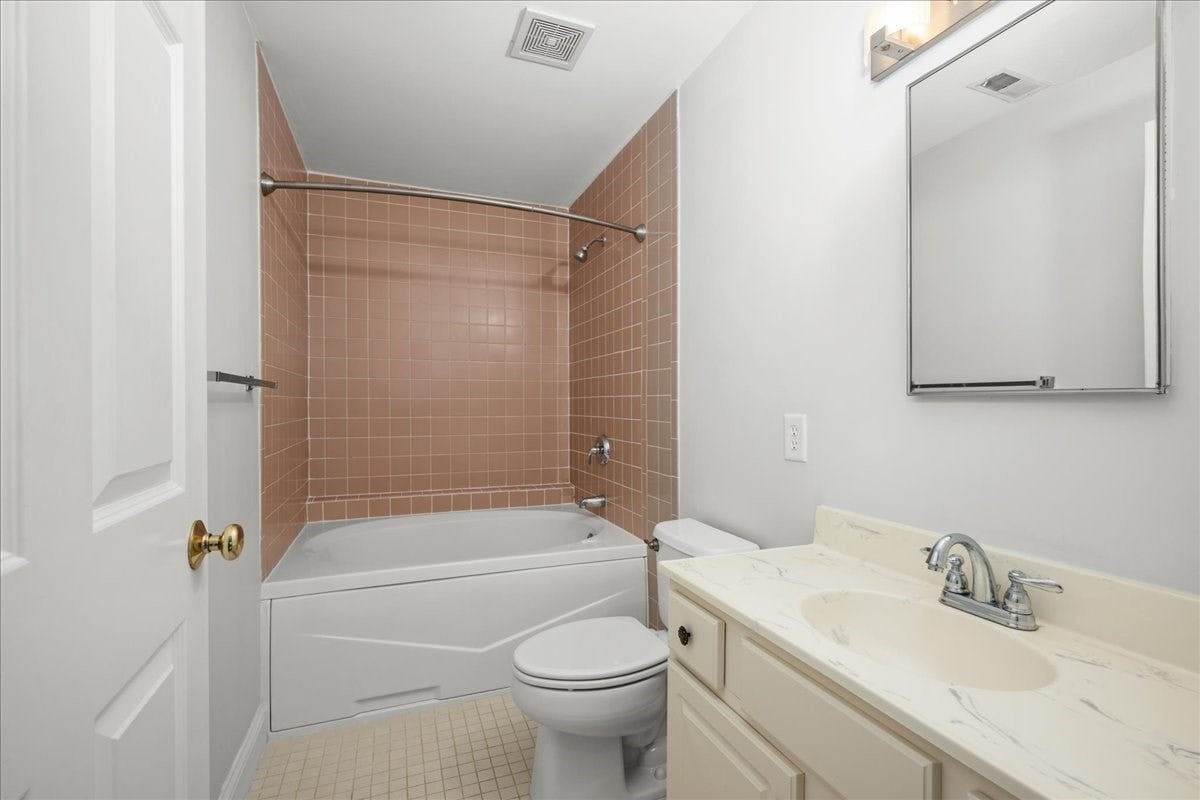 4 Mayberry Dr #E, Westborough, MA, 4 Mayberry Dr #E, Westborough, MA Photo #17