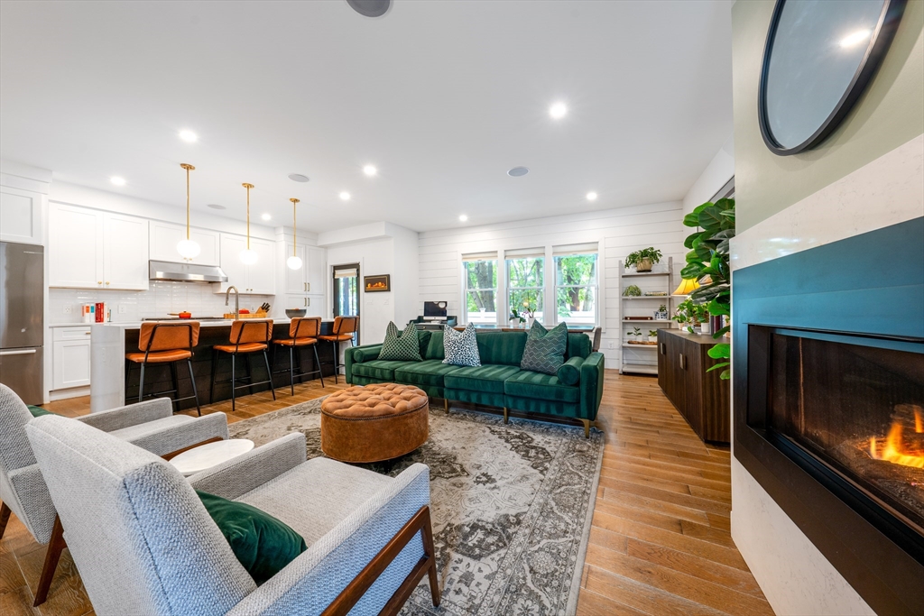 16 Walker St 16