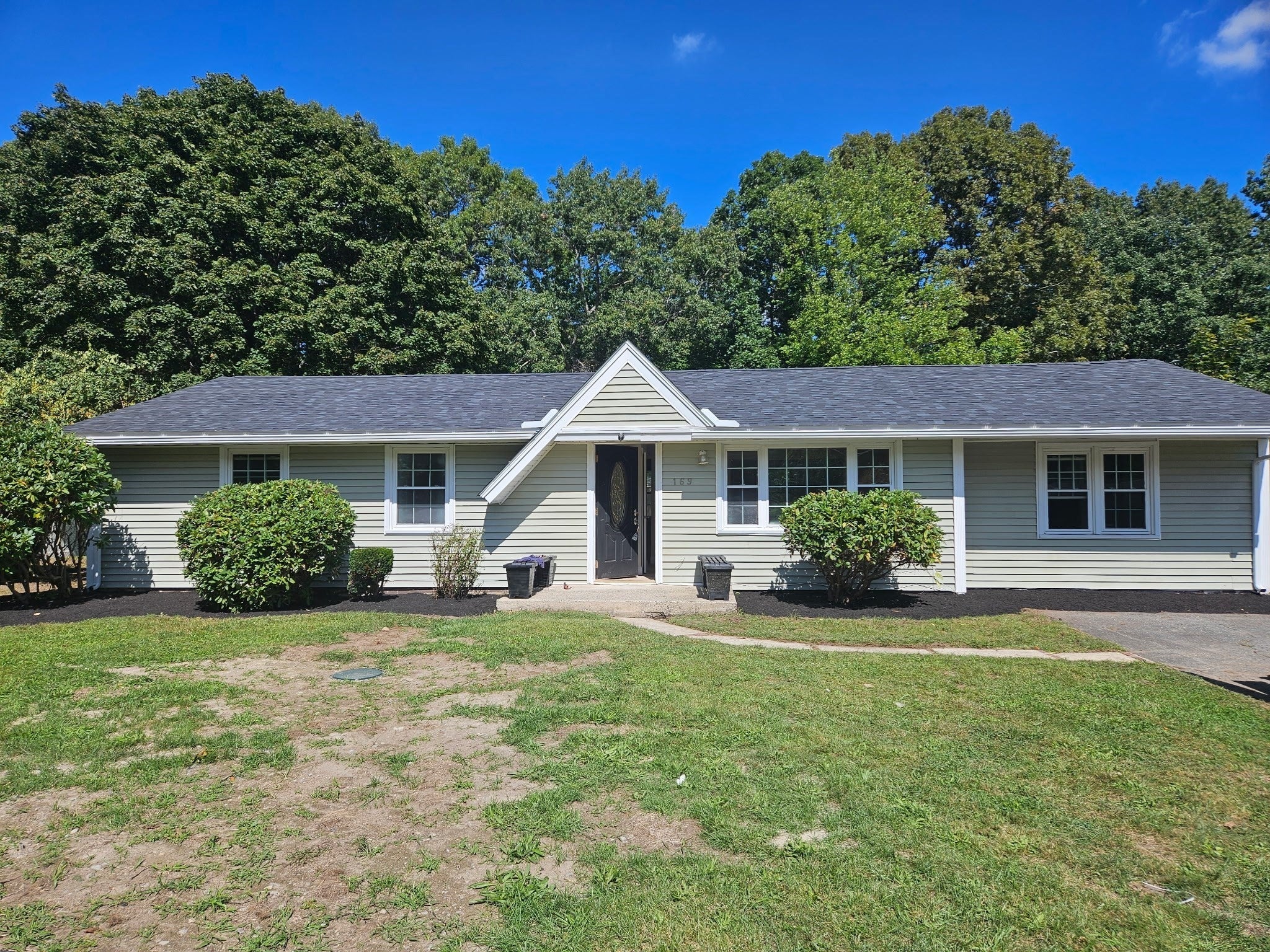169 Powderhorn Dr, Taunton, MA Photo #1