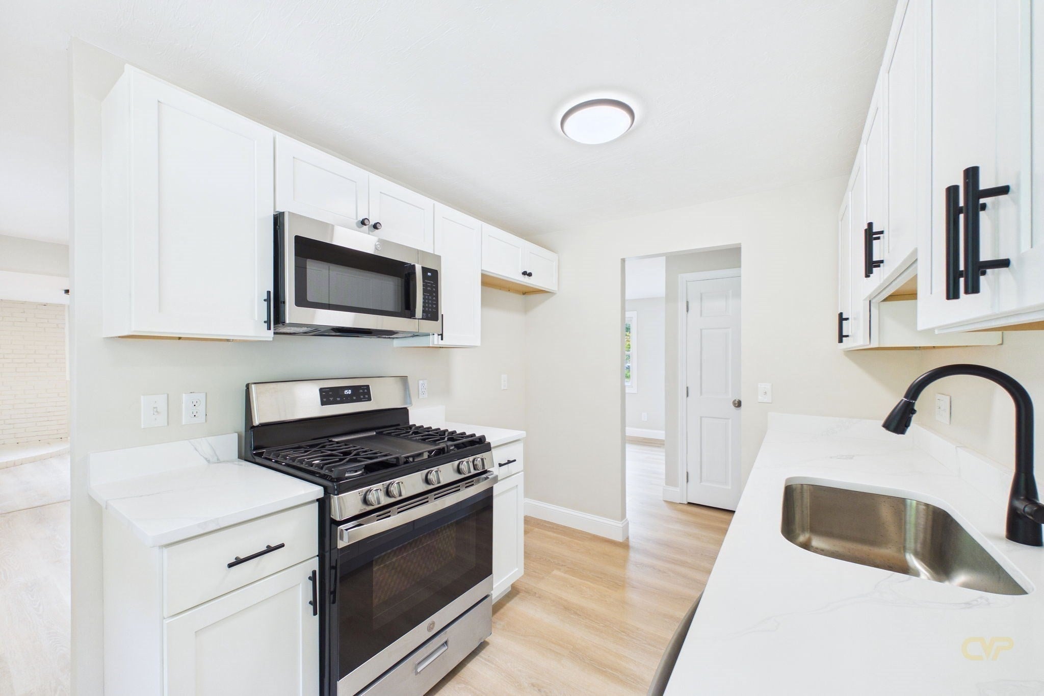 169 Powderhorn Dr, Taunton, MA Photo #6