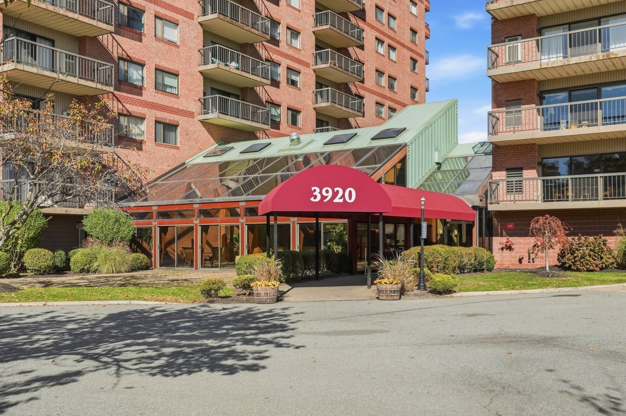3920 Mystic Valley Pkwy 521