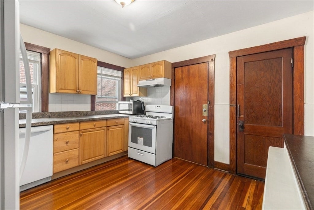 8 Verndale Rd #1, Milton, MA, 8 Verndale Rd #1, Milton, MA Photo #5