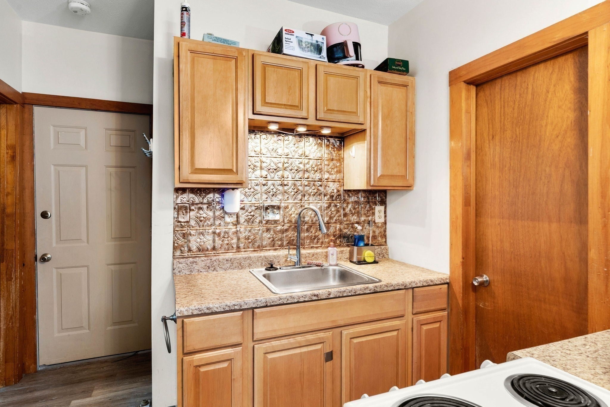 158 Park St #3, Beverly, MA, 158 Park St #3, Beverly, MA Photo #6