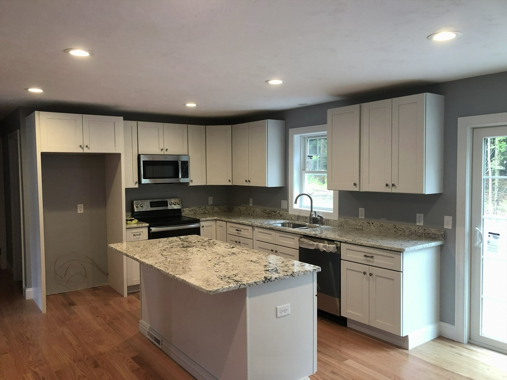 2 Isabella Dr
