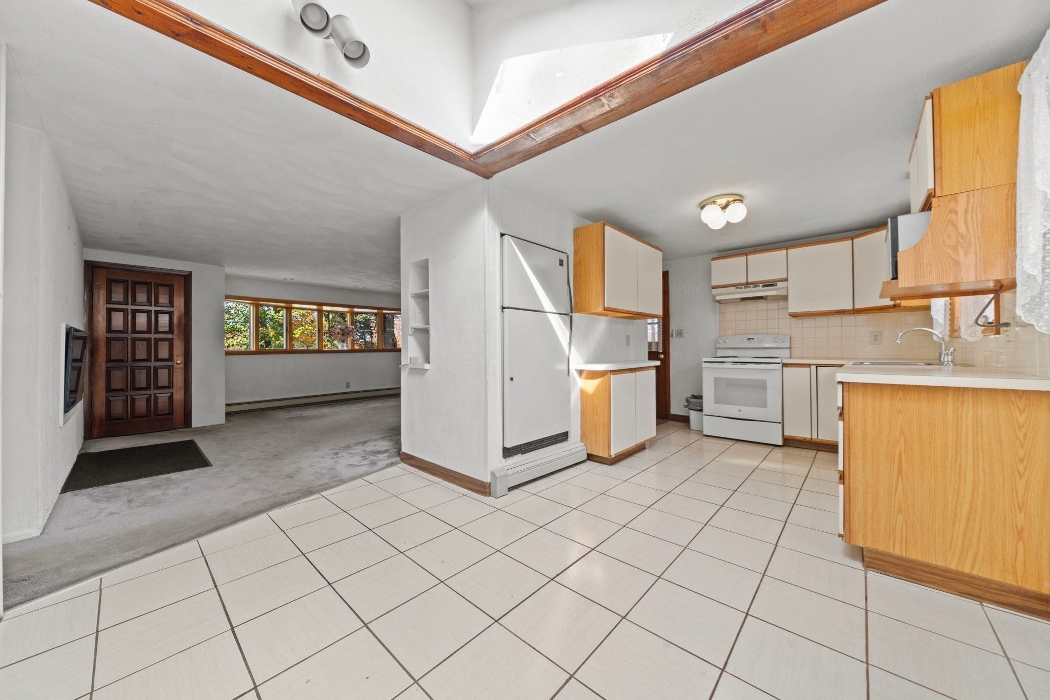 5 Anderson St, Peabody, MA Photo #8