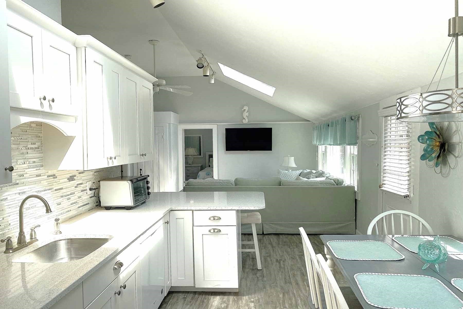 10 Wharf Ave, Mashpee, MA, 10 Wharf Ave, Mashpee, MA Photo #6