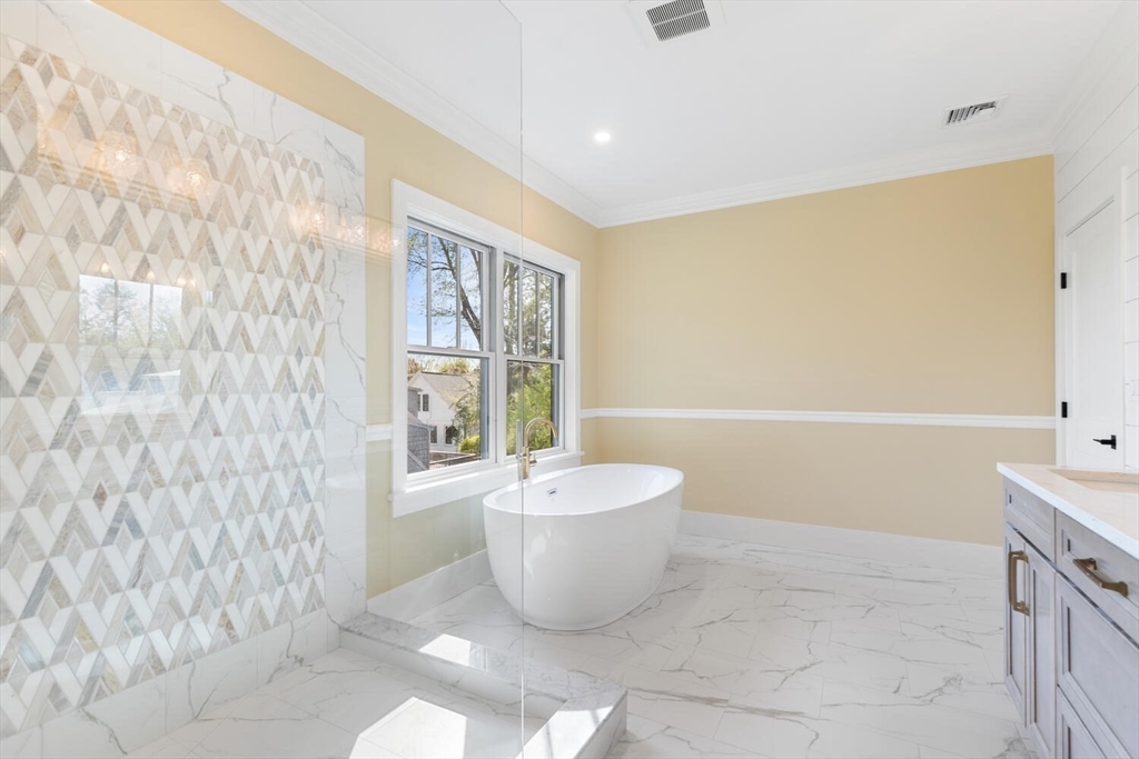 Belmont, Massachusetts 02478, United States, 6 Bedrooms Bedrooms, ,5 BathroomsBathrooms,Residential,Active,120827