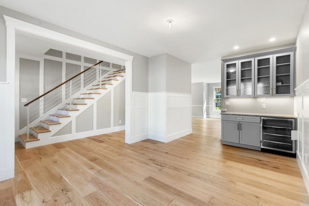 Belmont, Massachusetts 02478, United States, 6 Bedrooms Bedrooms, ,5 BathroomsBathrooms,Residential,Active,120827