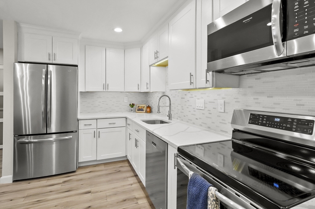 19 Eaglehead Terrace 1A