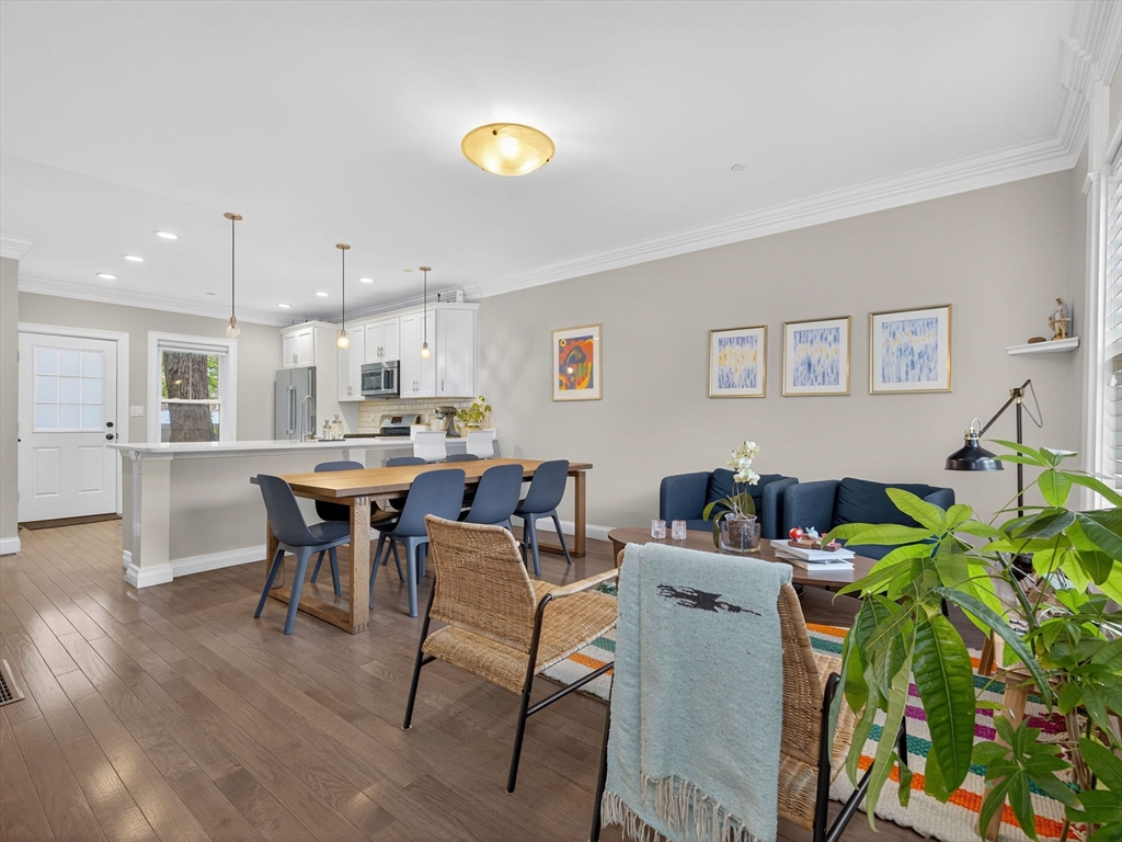 8 Tremont Pl 8