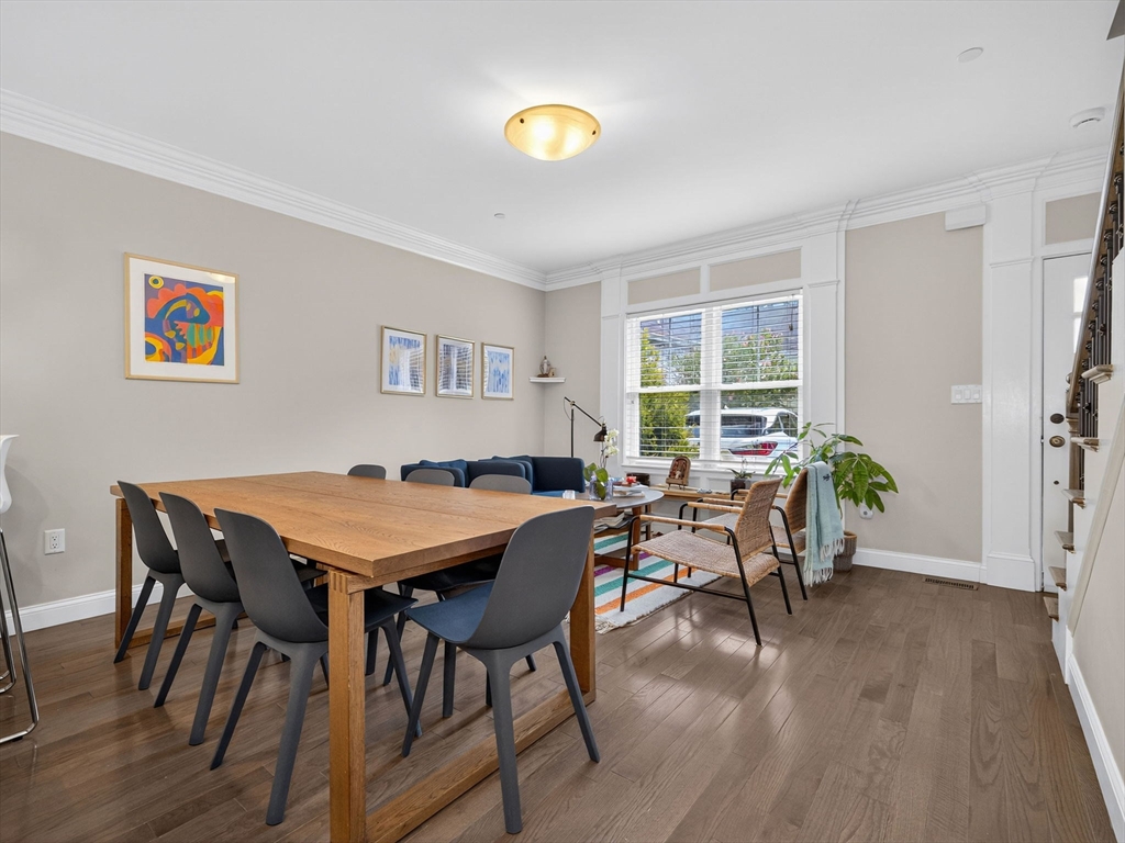8 Tremont Pl 8