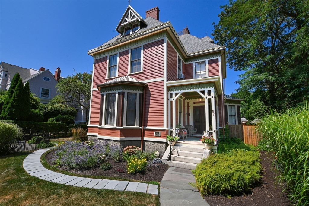 97 Madison St