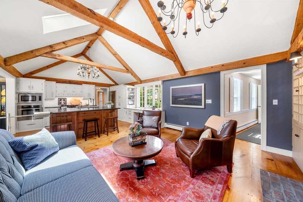 4 Hammond Way