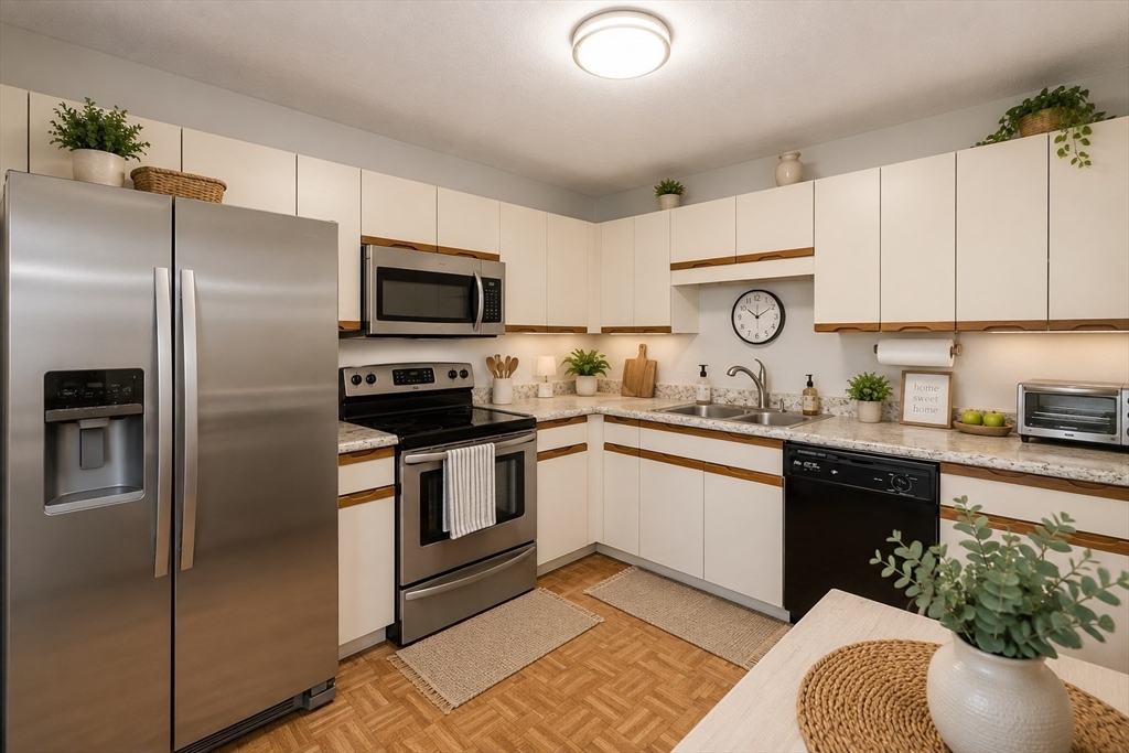 200 Cove Way #909, Quincy, MA, 200 Cove Way #909, Quincy, MA Photo #2