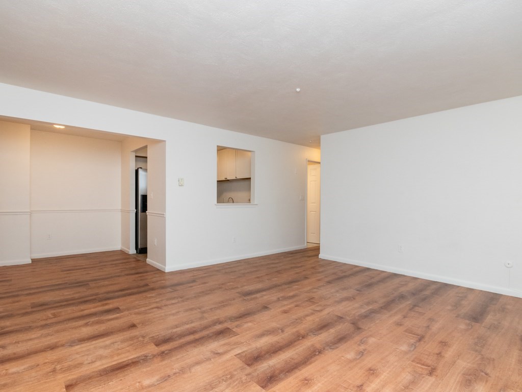 84 Pleasant Street 2