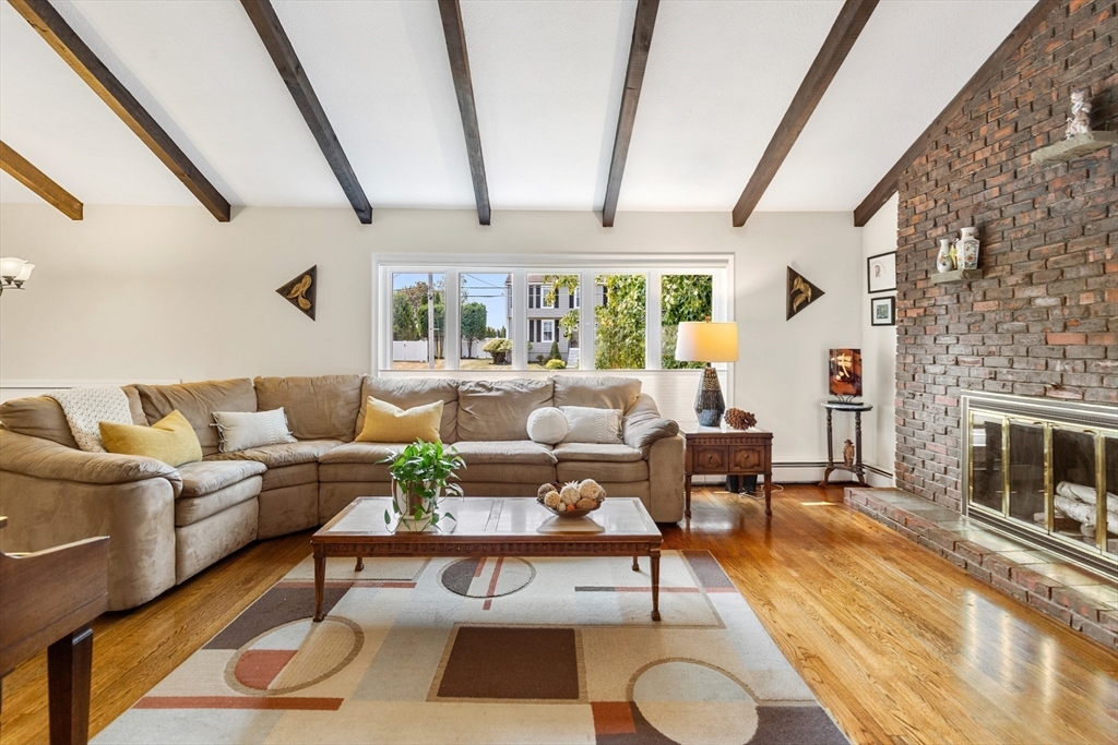 41 Mohawk St