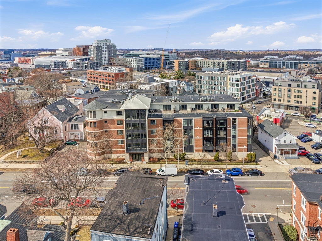 533 Cambridge St 105