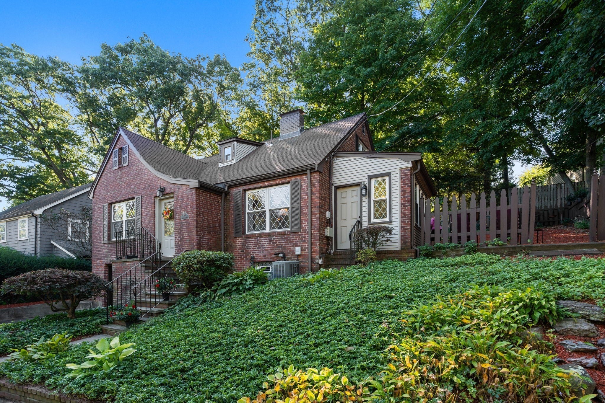 122 Austin St, Newton, MA, 122 Austin St, Newton, MA Photo #35