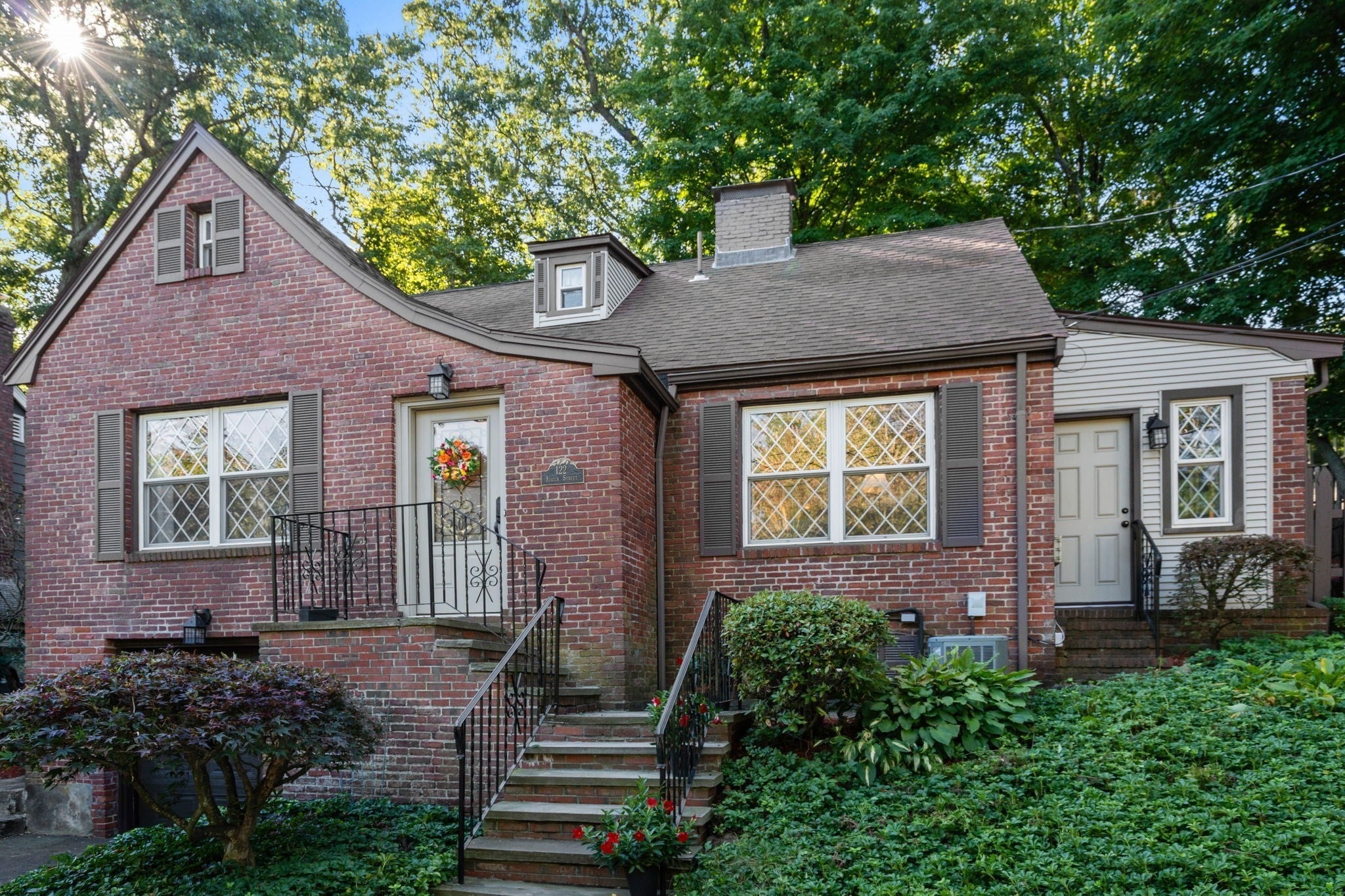 122 Austin St, Newton, MA, 122 Austin St, Newton, MA Photo #36