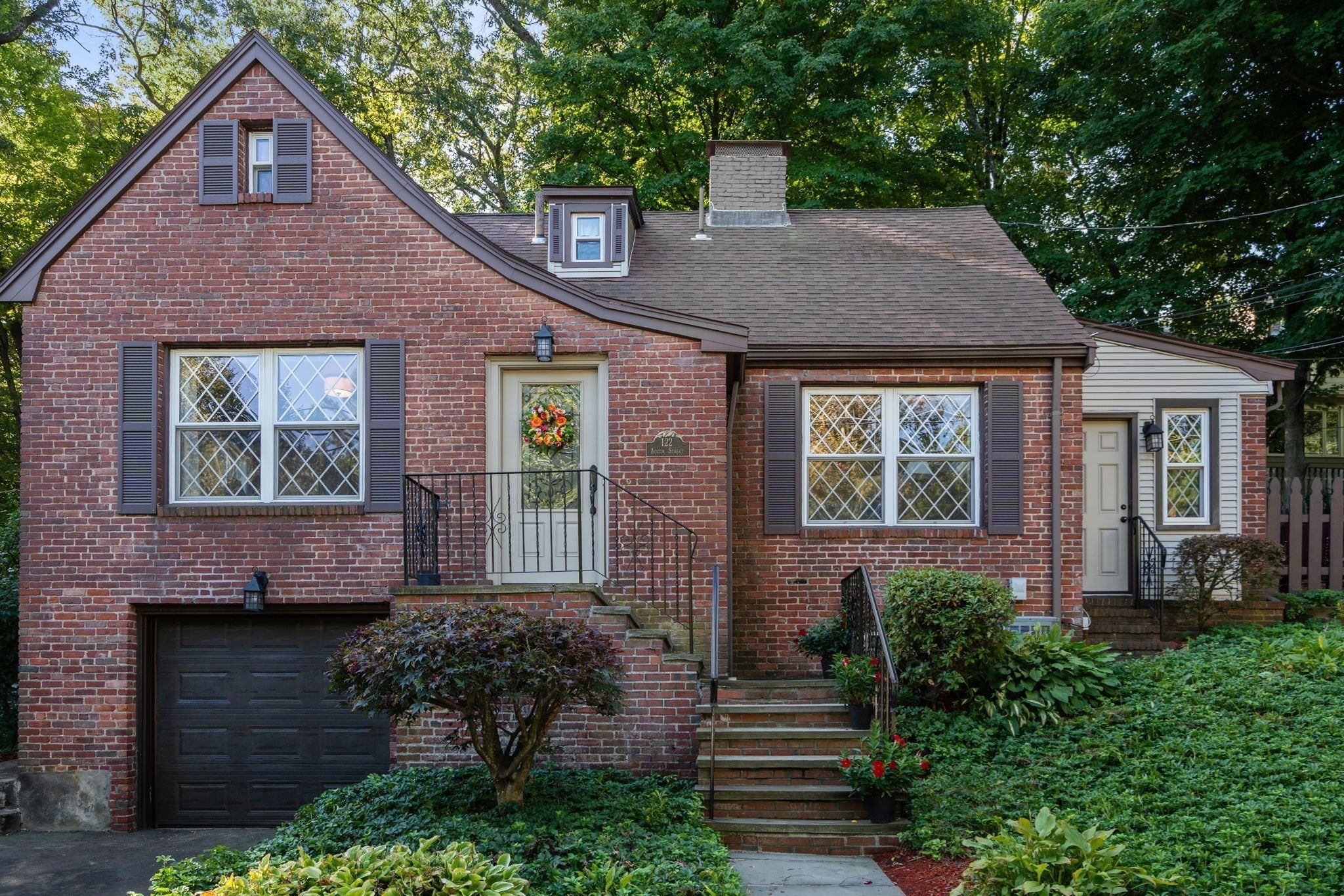 122 Austin St, Newton, MA, 122 Austin St, Newton, MA Photo #1