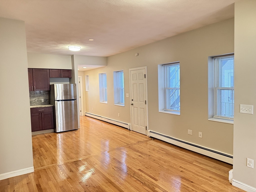 148 Chestnut Street 2