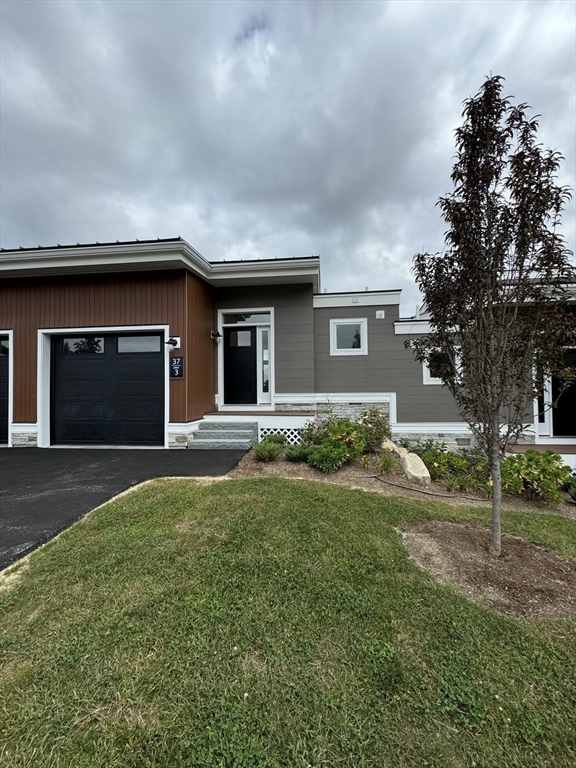 37 Vantage Point Drive 3