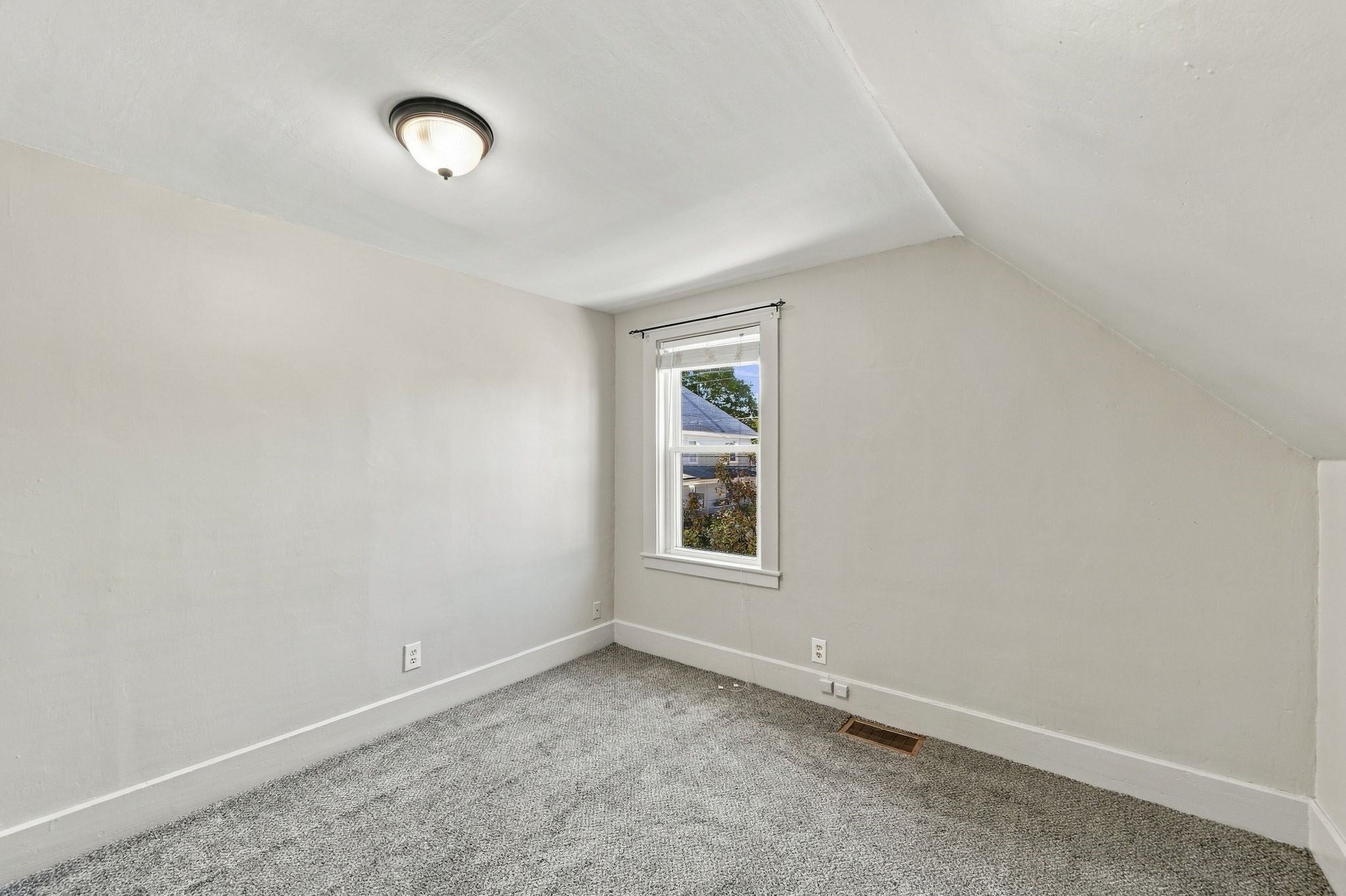 18 Kernwood Ave, Beverly, MA, 18 Kernwood Ave, Beverly, MA Photo #22