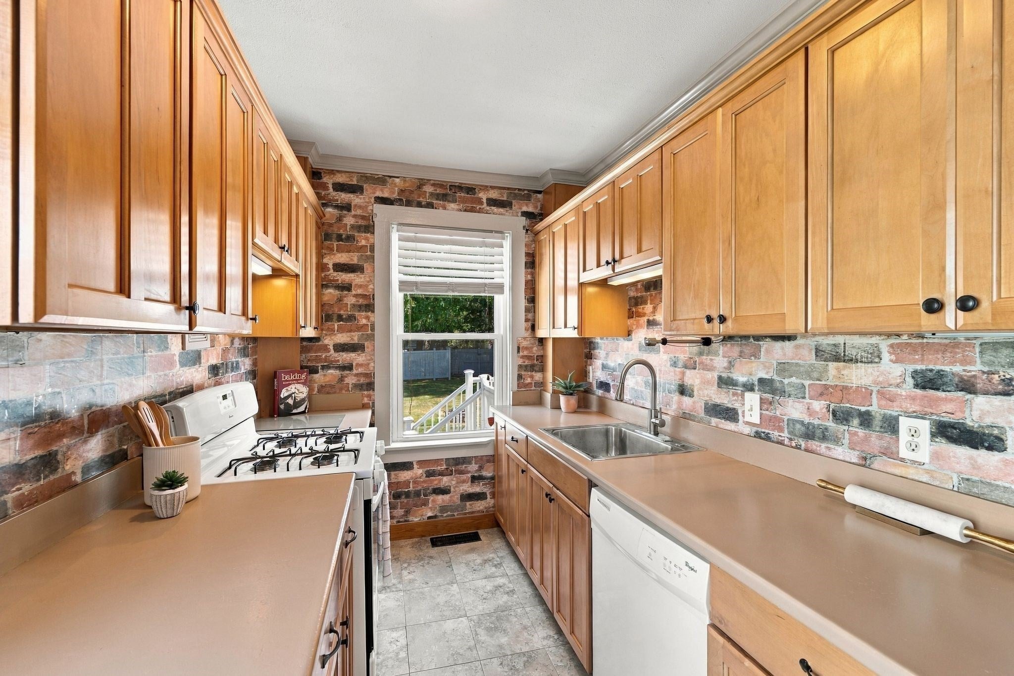 18 Kernwood Ave, Beverly, MA, 18 Kernwood Ave, Beverly, MA Photo #16