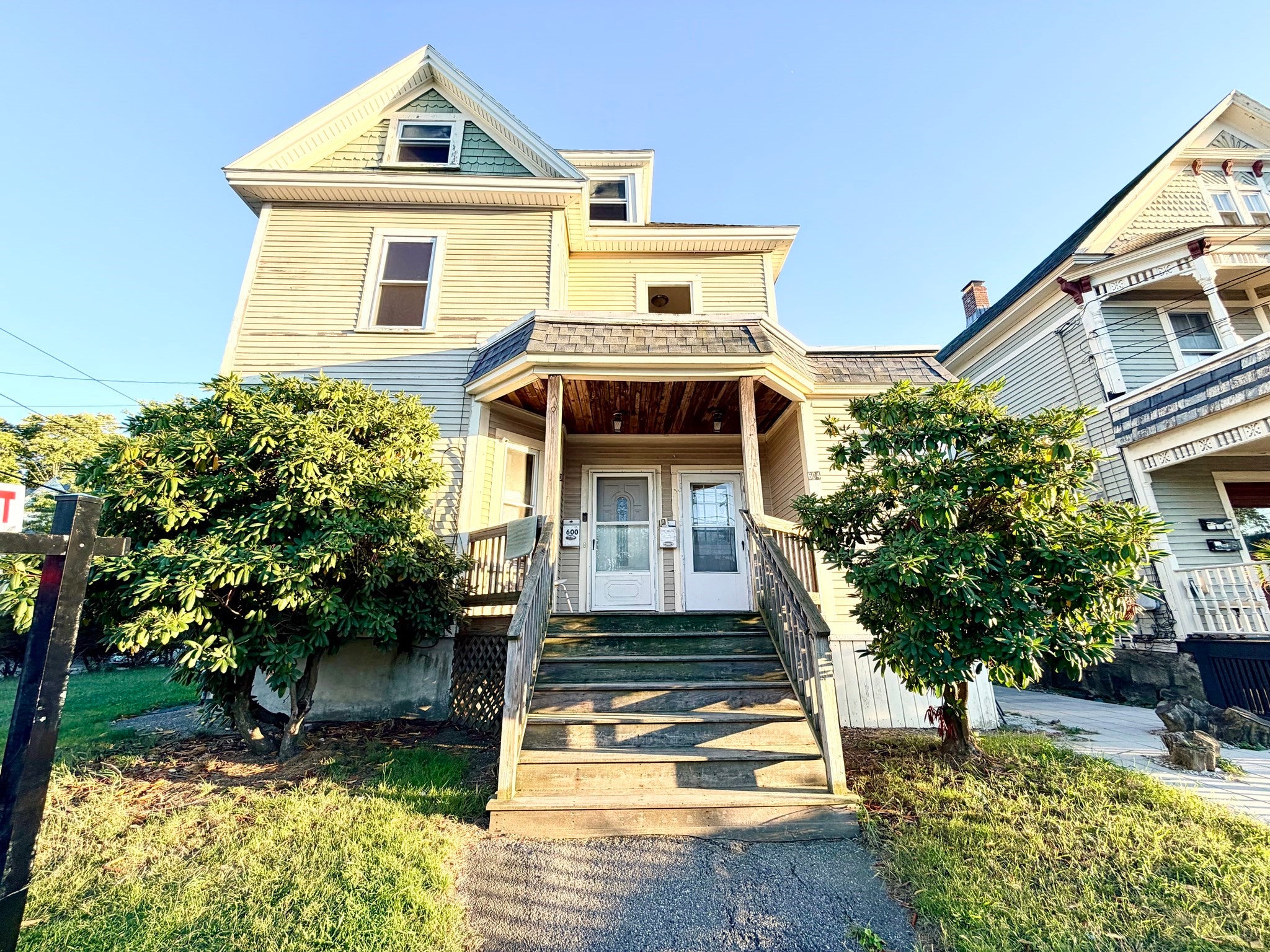 Photo of 604 Westford St, Lowell, MA