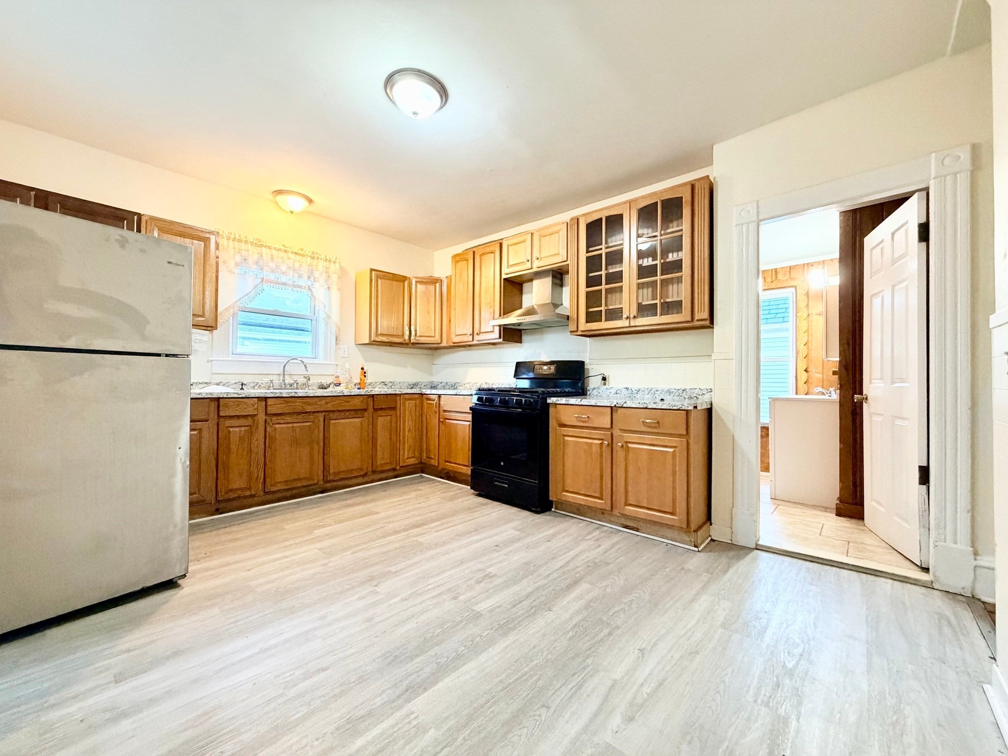 604 Westford St #2, Lowell, MA, 604 Westford St #2, Lowell, MA Photo #9
