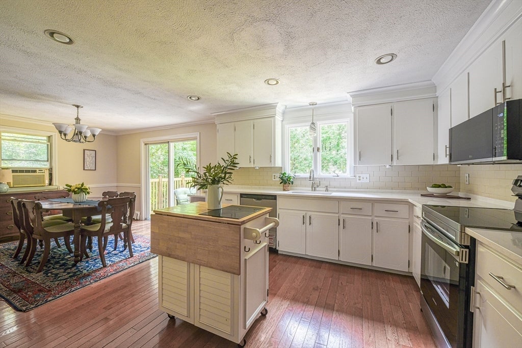 45 Neck Hill Road, Mendon, MA, 45 Neck Hill Road, Mendon, MA Photo #10