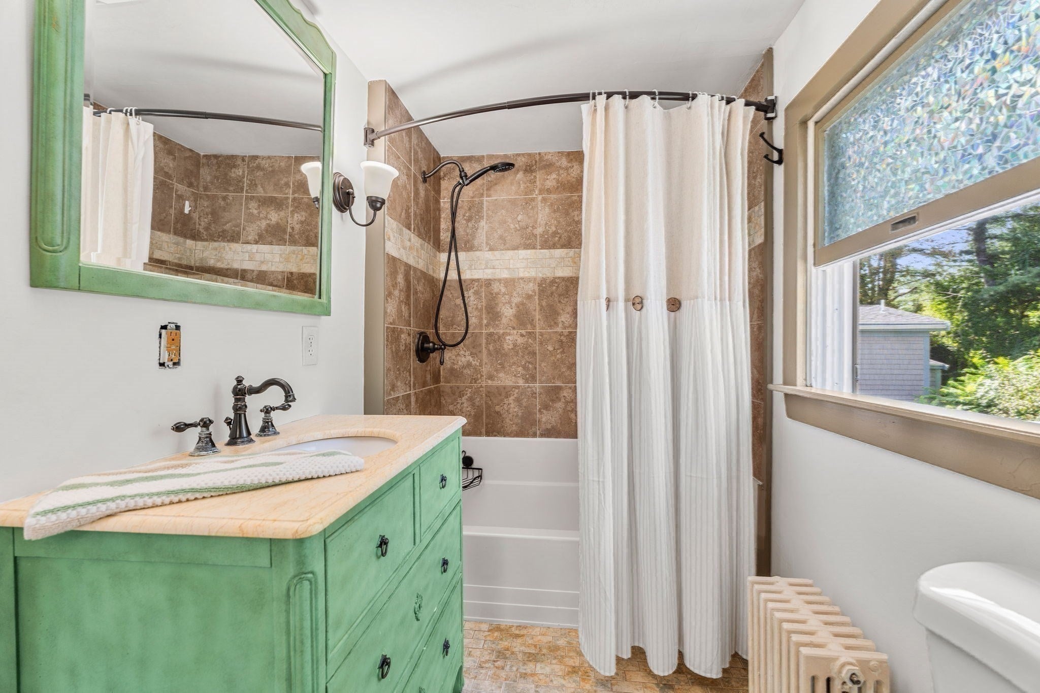 38 Pigeon Hill St, Rockport, MA Photo #12