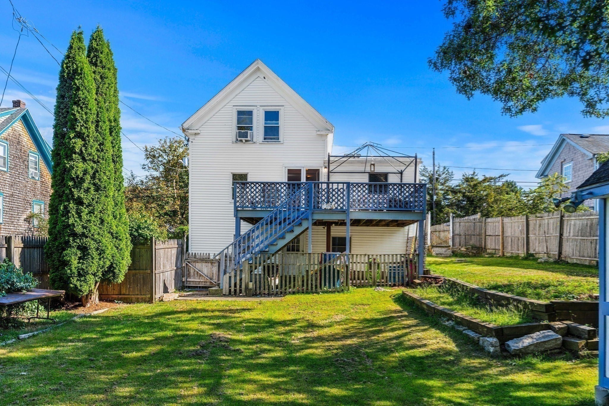 38 Pigeon Hill St