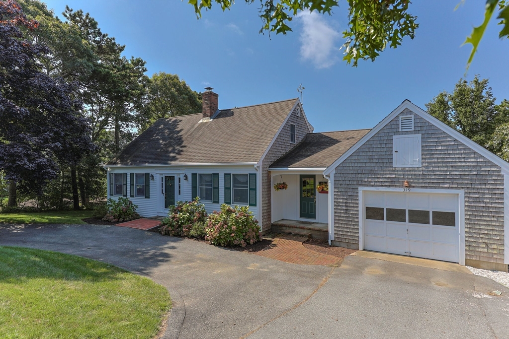 319 Riverview Dr
