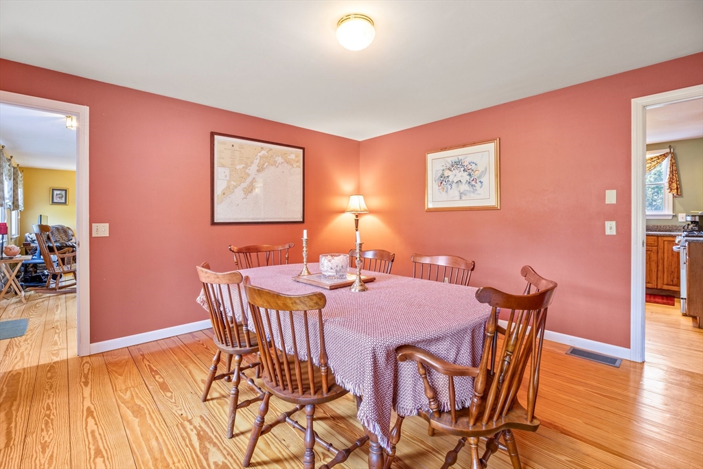 319 Riverview Dr