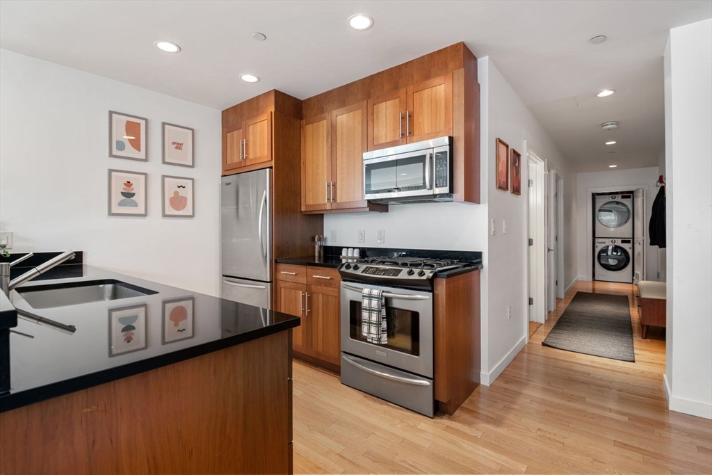 80 Broad St 1007