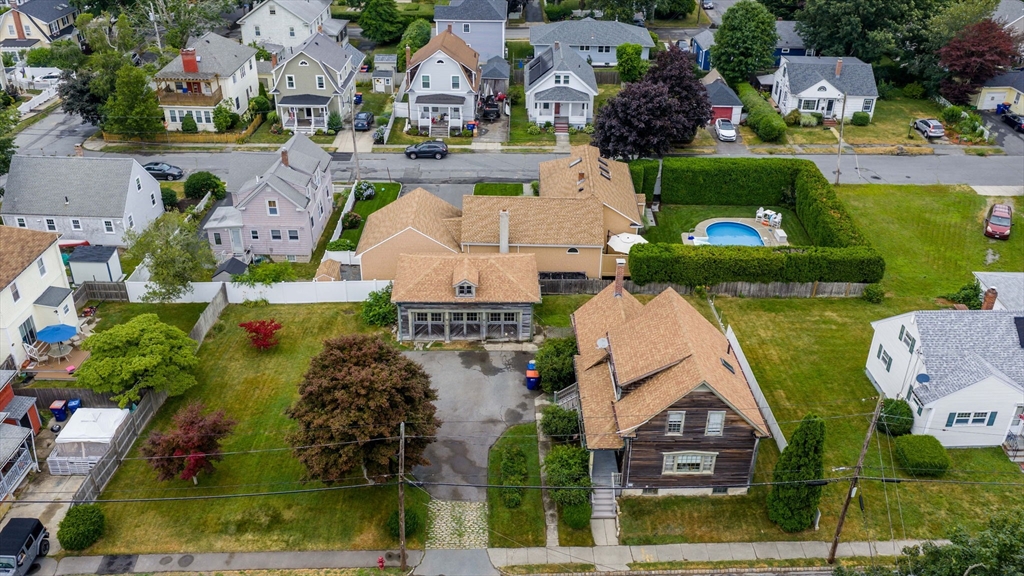 32 Cedar St